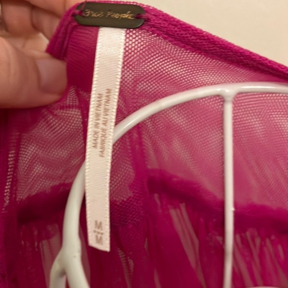 Free People Pink Fuchsia Tulle Top “Making Me Smile Ruched top” Sz M - Picture 3 of 9